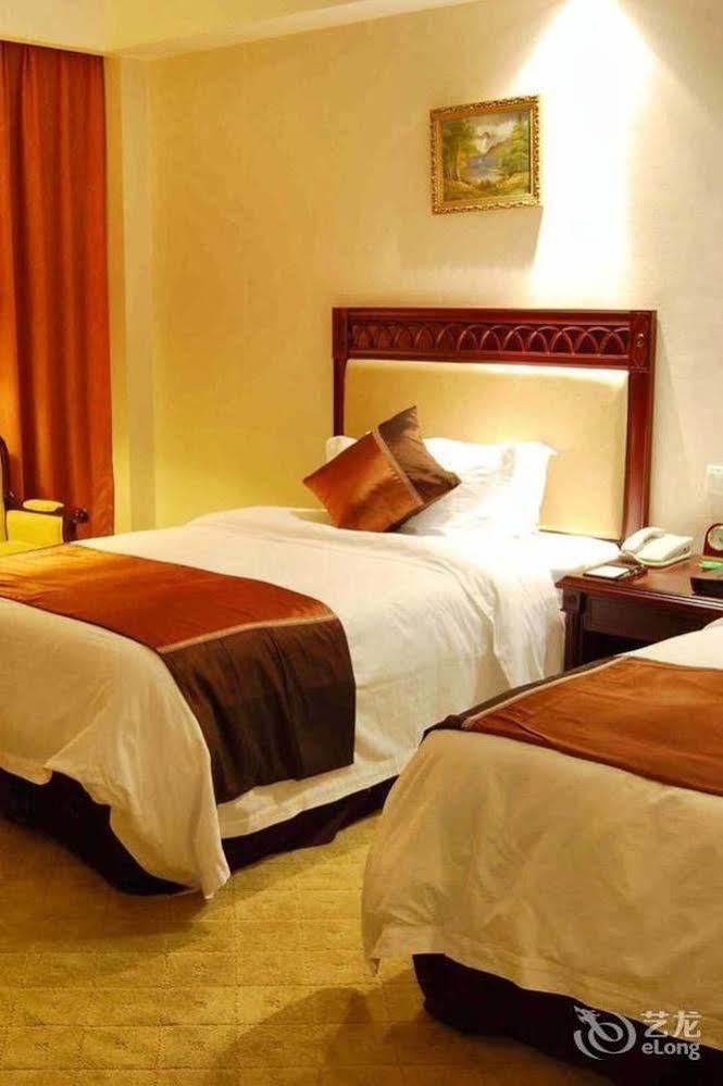 Huaxin International Hotel Νινγκμπό Εξωτερικό φωτογραφία